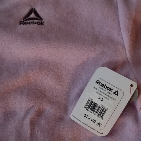 REEBOK WEEKEND PULLOVER – ORCHID BLOOM - Picture 8 of 8